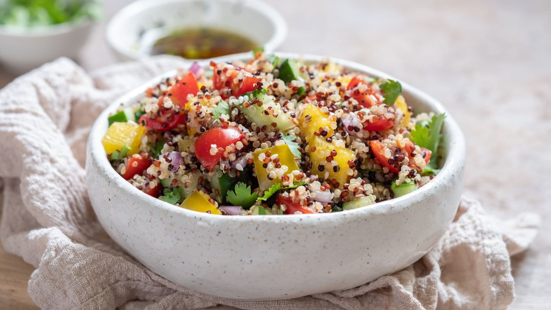 Salade de Quinoa aux Légumes de Saison