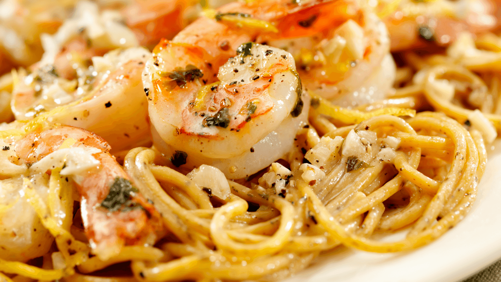 Pâtes aux crevettes et à l'ail